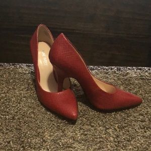 Brand new nine W. stilettos